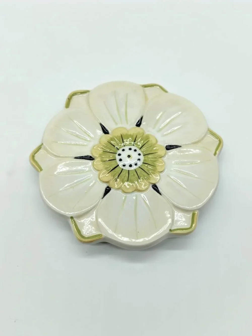 Boxed Set of 4 Flora Rosa Ceramic Mini Plates NIB